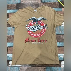 Miller high life eagle top size medium NWT short sleeve